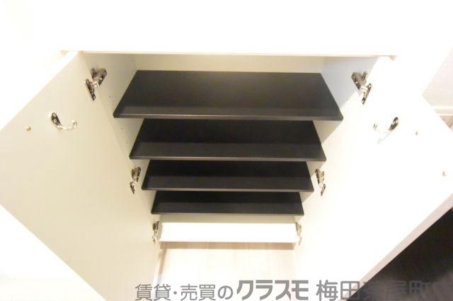 13/30 収納
