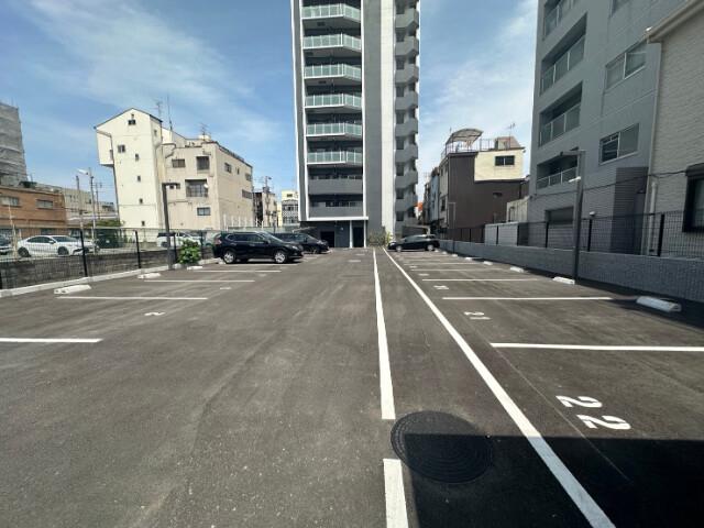 30/30 駐車場