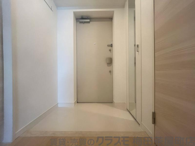 17/30 玄関