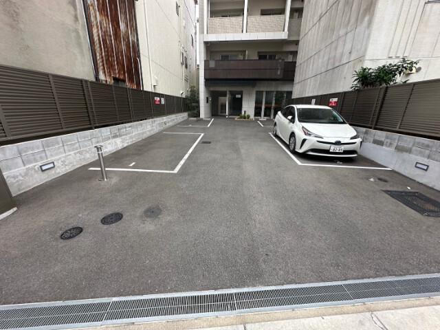 25/30 駐車場