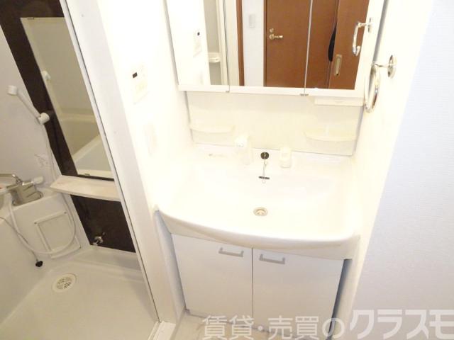 13/30 洗面