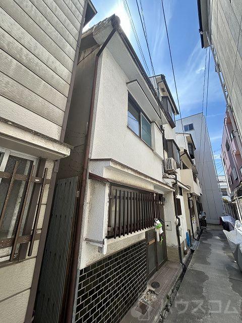 2/10 外観