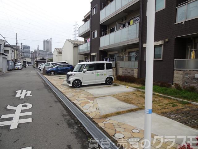 18/24 駐車場