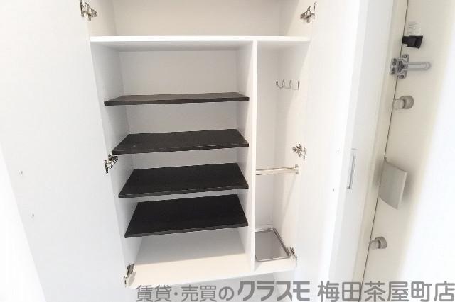 13/30 収納