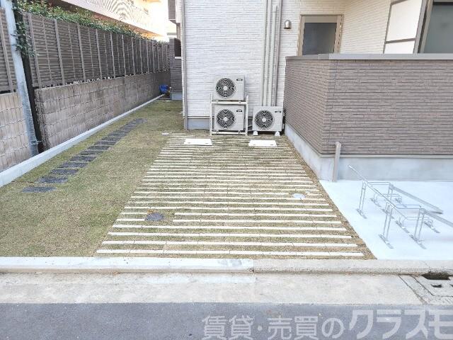 2/7 駐車場