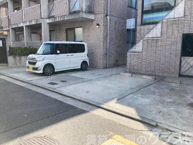 20/25 駐車場