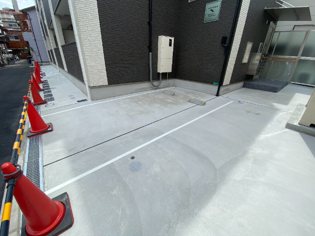 2/3 駐車場