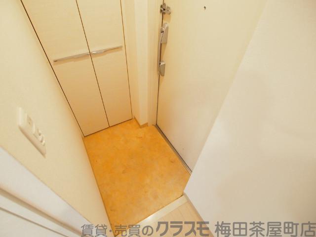 17/30 玄関