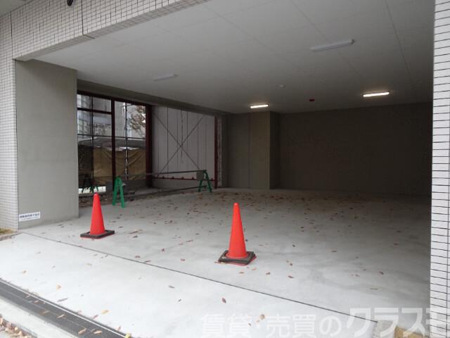20/27 駐車場
