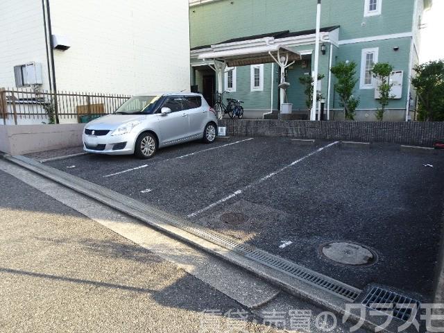 2/7 駐車場