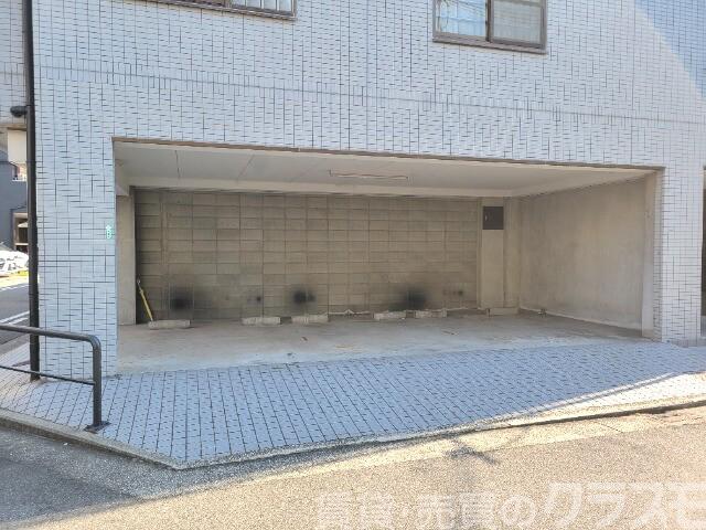 17/24 駐車場