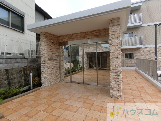 3/7 エントランス