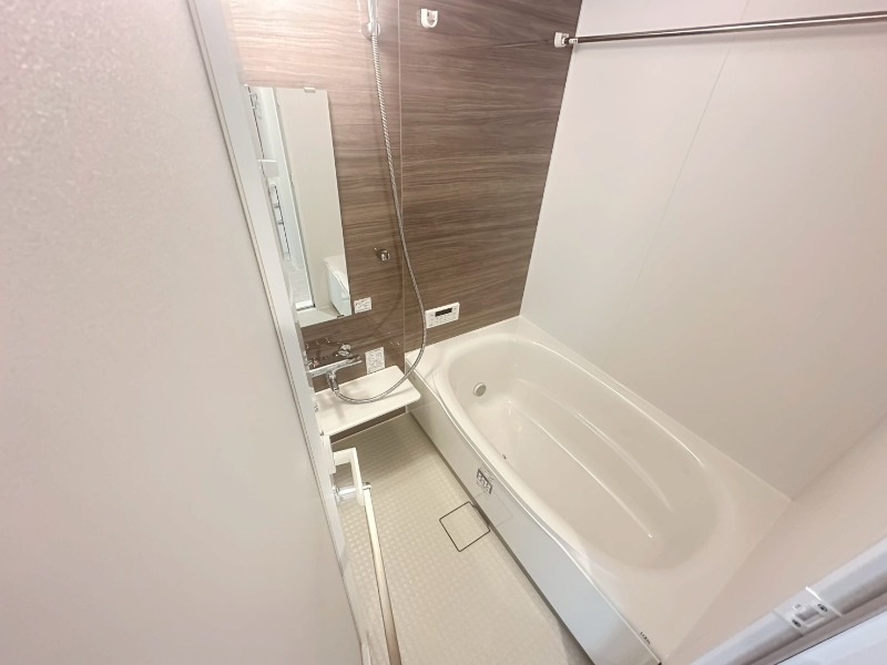 13/30 浴室