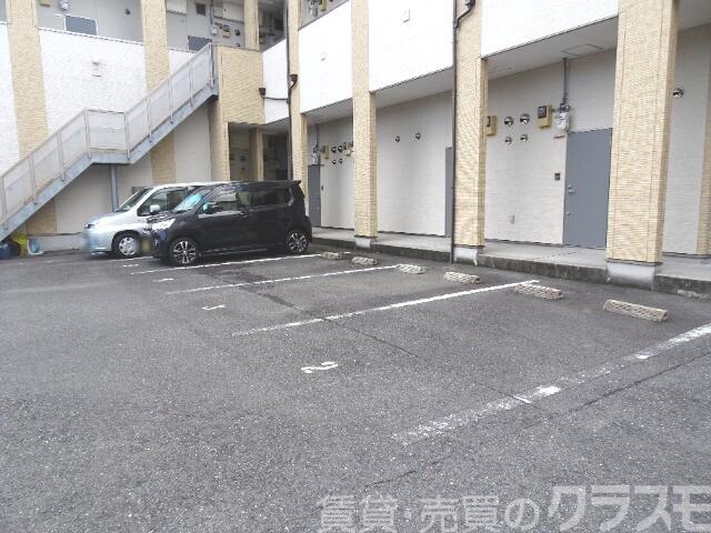 21/29 駐車場
