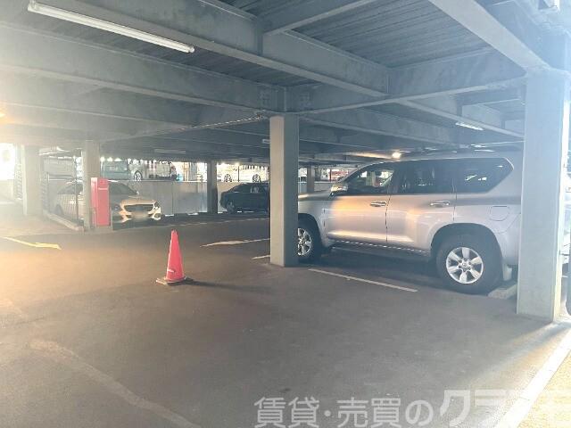 2/7 駐車場