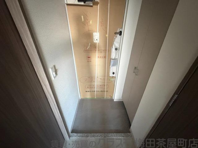 14/30 玄関