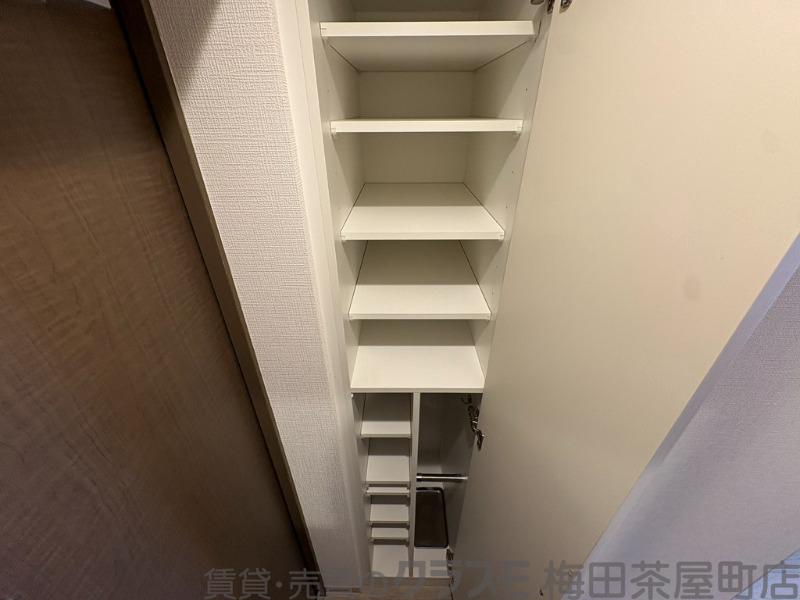 19/30 室内