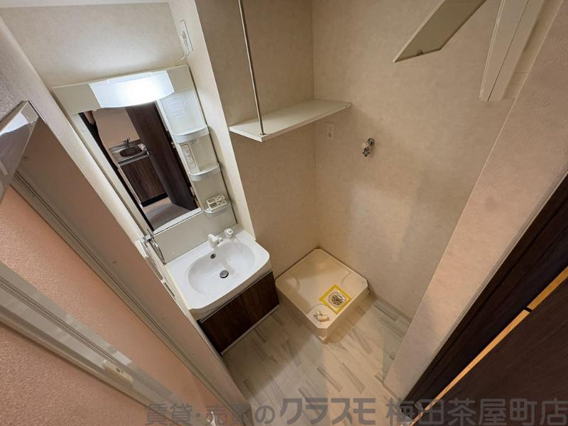 21/30 室内