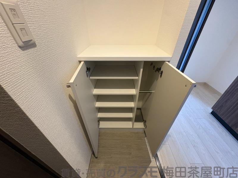 19/30 室内