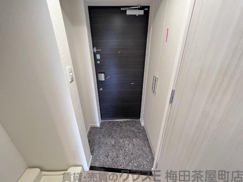 14/30 玄関