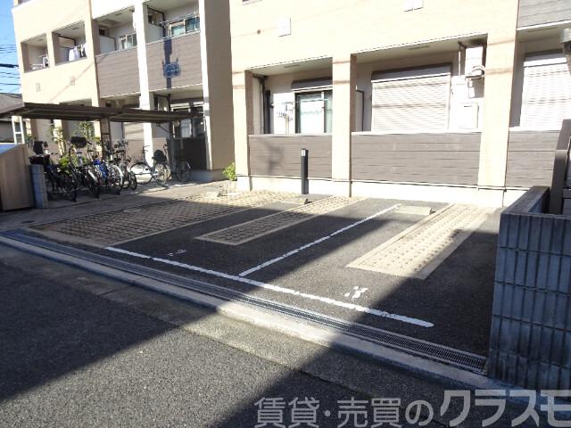 21/30 駐車場