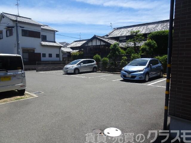 18/30 駐車場