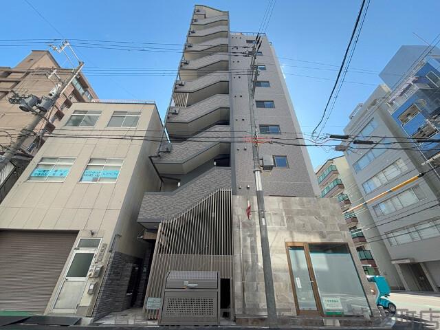 2/8 外観