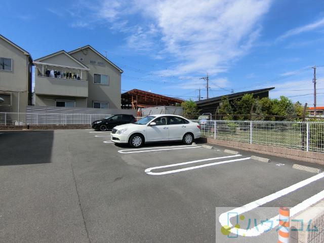 4/7 駐車場