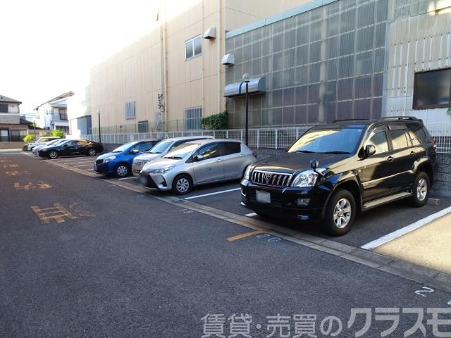 21/30 駐車場