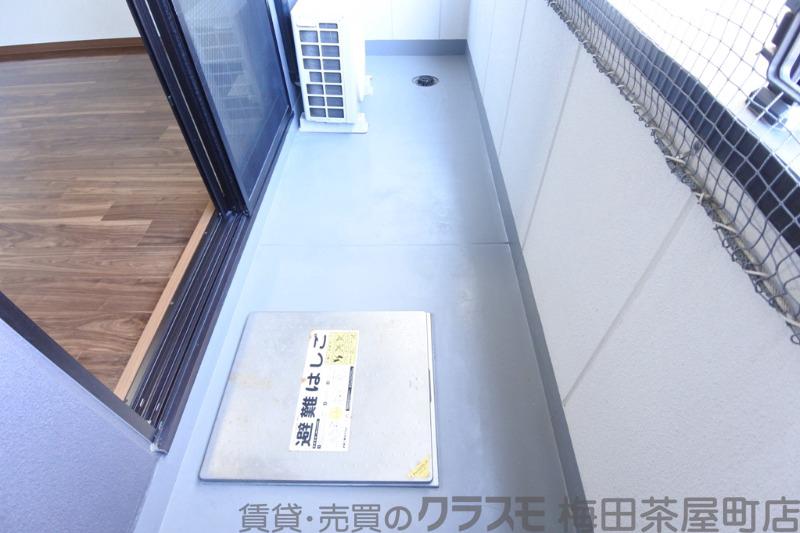 23/30 バルコニー
