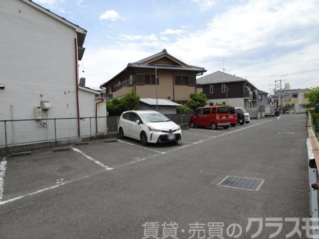 2/7 駐車場