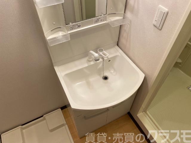 13/30 洗面