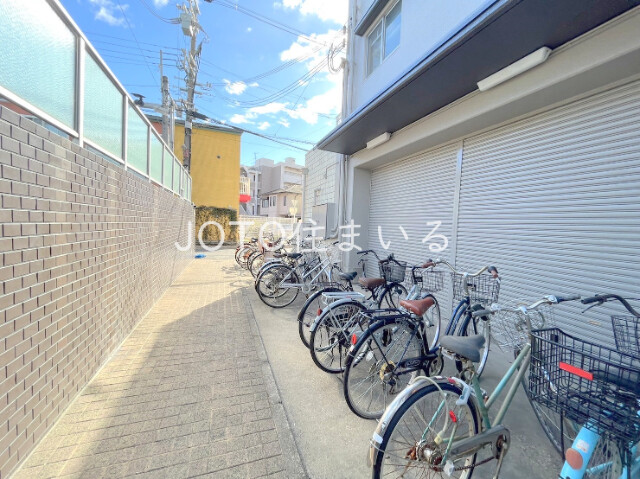 22/28 駐車場