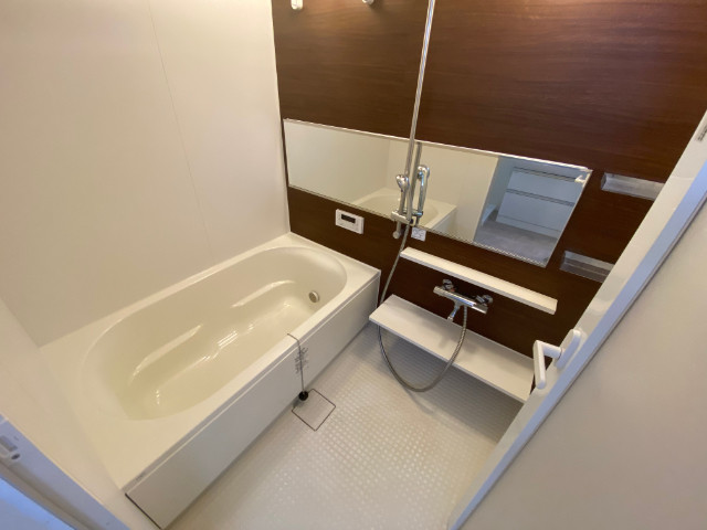 17/30 浴室