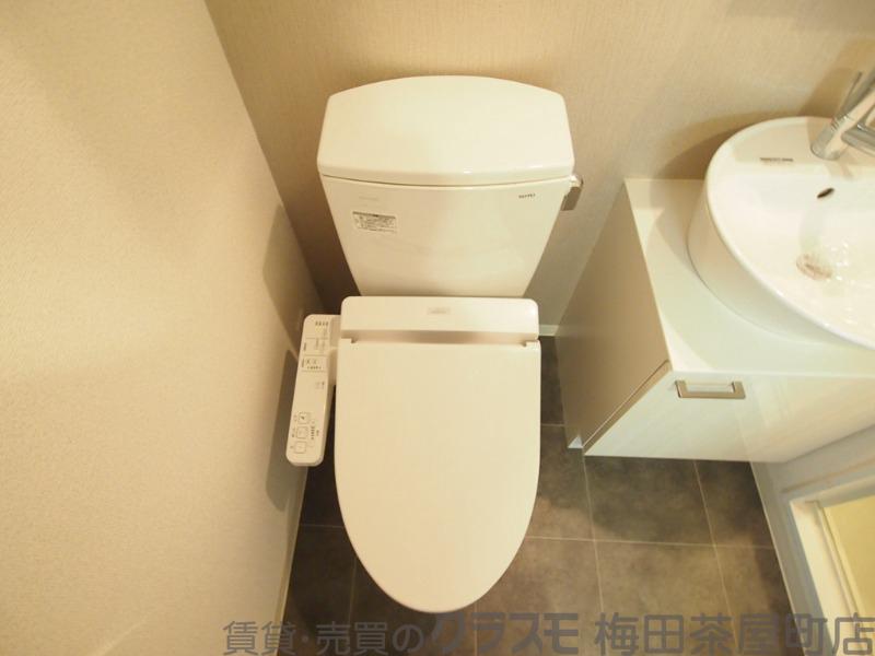 23/30 トイレ