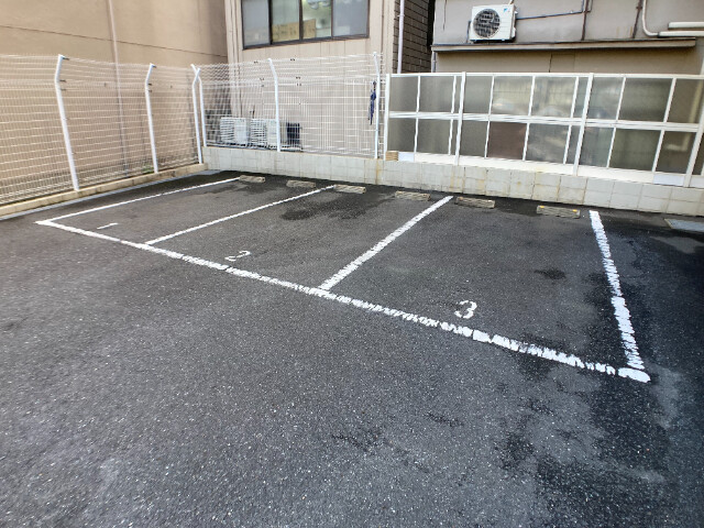 30/30 駐車場