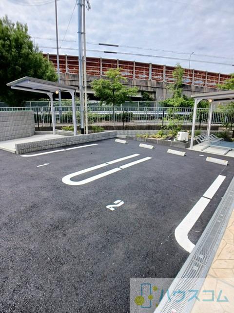 26/30 駐車場
