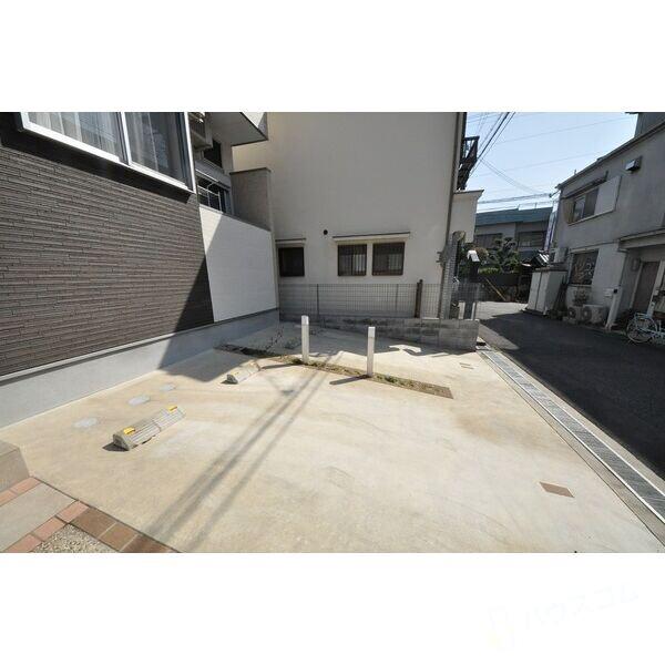 17/20 駐車場