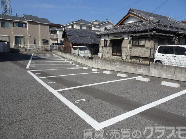 2/7 駐車場