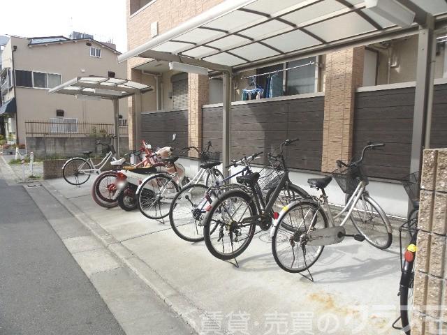 16/28 エントランス
