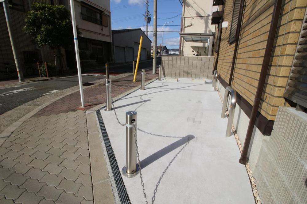 2/3 駐車場