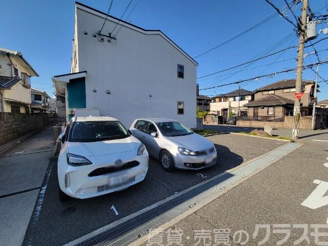 21/26 駐車場