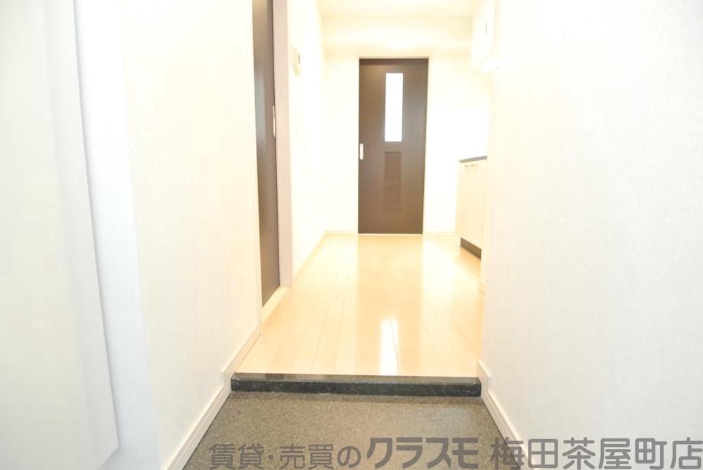 14/30 玄関