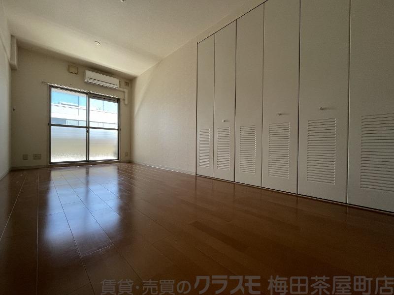 13/30 寝室