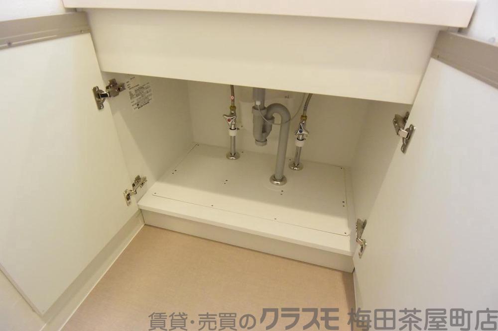 14/30 室内