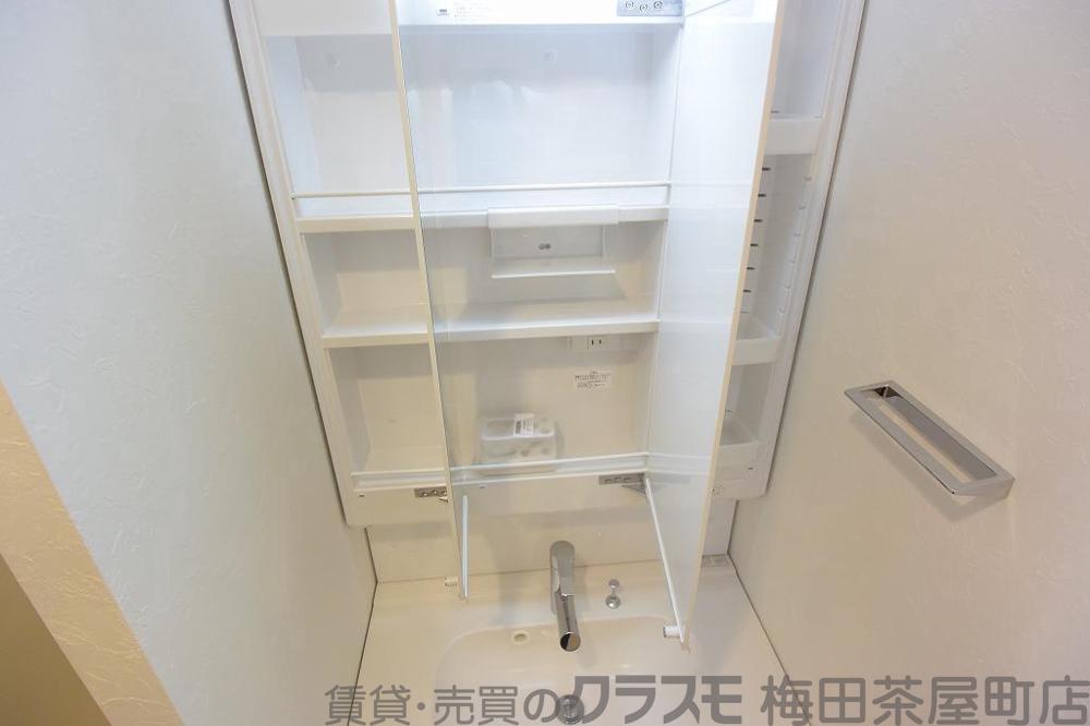 13/30 室内