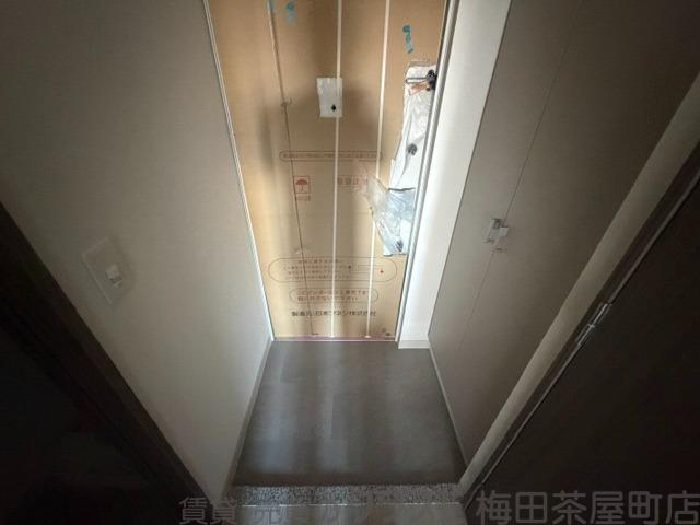 14/30 玄関