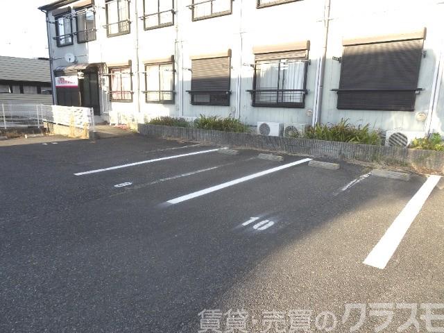 17/22 駐車場