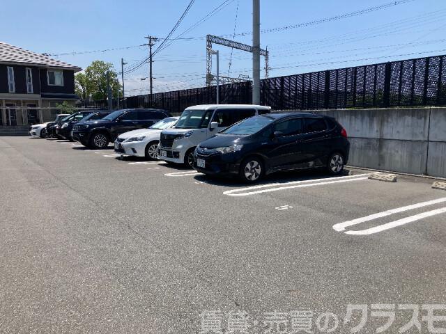 2/13 駐車場