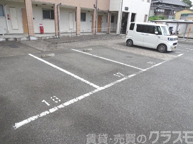 14/26 駐車場